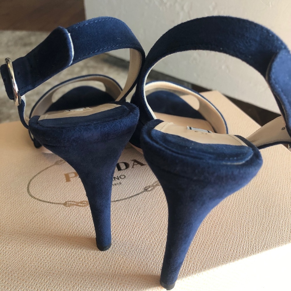 Prada Heels - Picture 4 of 10